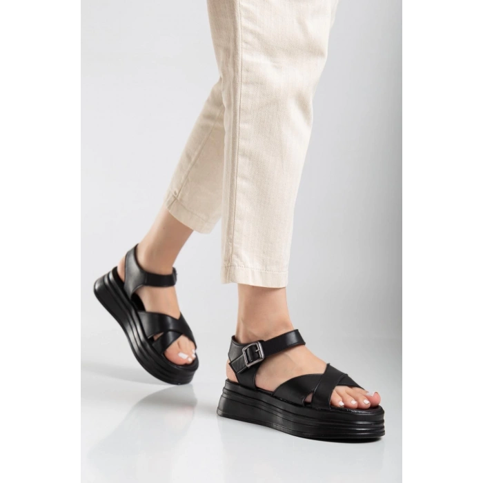 Sibna Siyah Cilt Kemerli Sandalet