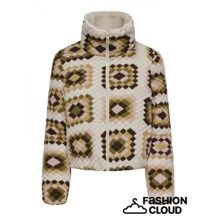 Şıklık Ve Zerafetiyle Göz Alıcı Kadın Ceket