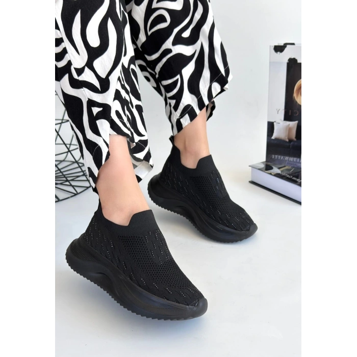 Soord Siyah Triko Boncuk İşlemeli Spor Ayakkabı