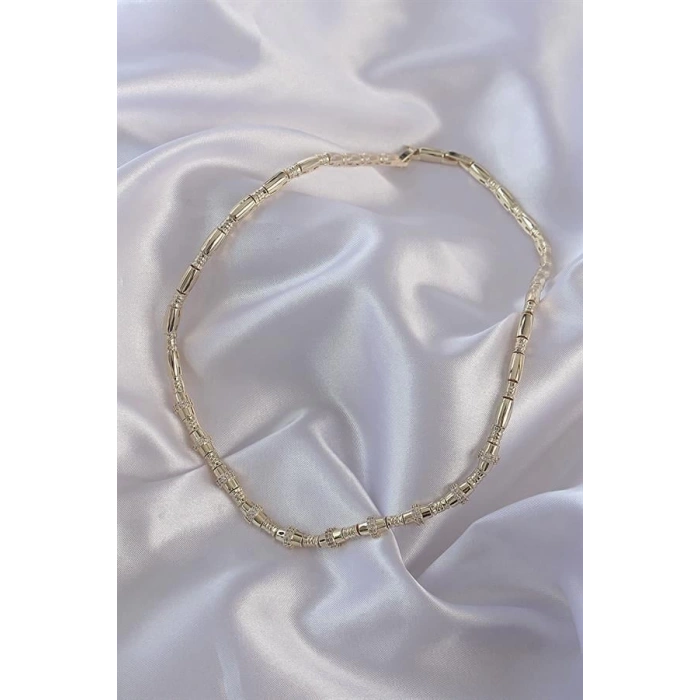 Vip Seri Pirinç Gold Renk Zirkon Taş Detaylı Serenay Kolyesi