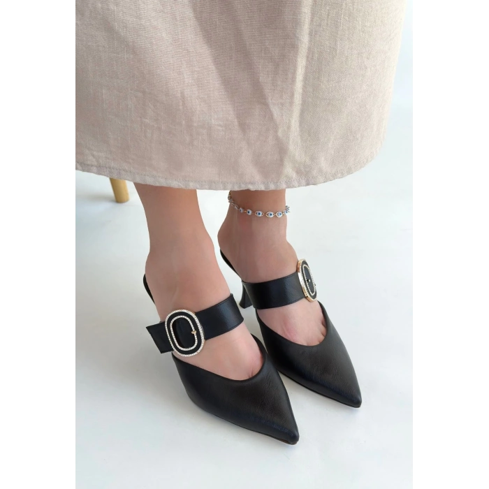 Yote Siyah Cilt Topuklu Terlik