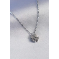 316L Çelik Gümüş Renk Açılır Zirkon Taşlı Yonca Model Kadın Kolye