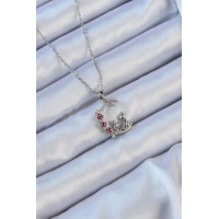 316L Çelik Zincir Gümüş Renk Kırmızı Gül Detay Kedi Figür Zirkon Taşlı Ay Kolye