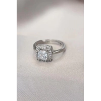 Gümüş Renk Baget ve Zirkon Taşlı Kare Yüzük