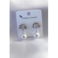 Gümüş Renk Zirkon Taşlı Sallantı İnci Model Kadın Küpe