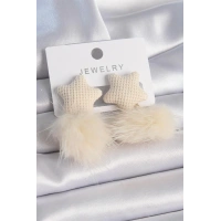 Krem Rengi Tüylü Ponpon Model Kadın Küpe