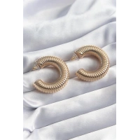 Pirinç Gold Renk İşleme Detay Halka Model Kadın Küpe