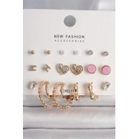 Pirinç Gold Renk Zirkon Taşlı Burug Halka Model İşlemeli Kalp Detay 9 Çift Kadın Küpe Seti