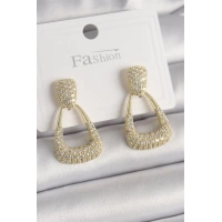 Pirinç Gold Renk Zirkon Taşlı Sallantı Üçgen Model Kadın Küpe