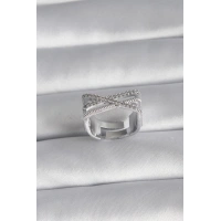 Pirinç Gümüş Renk Zirkon Taş Detay Kadın Yüzük