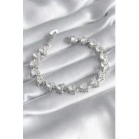 Pirinç Gümüş Renk Zirkon Taşlı Kalp Model VIP Seri Kadın Bileklik