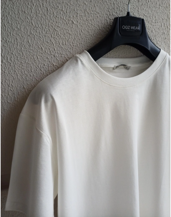 Beyaz Basic Premium Oversize T-Shirt