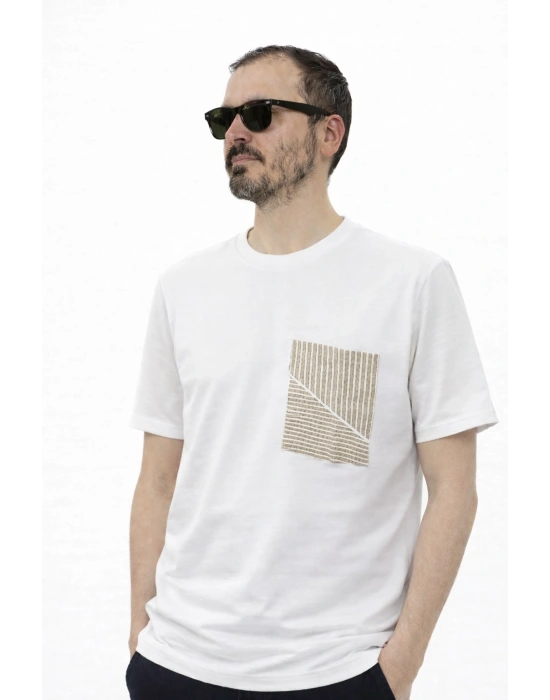 Beyaz Bej Cep Detaylı %100 Pamuklu Kısa Kollu Tişört