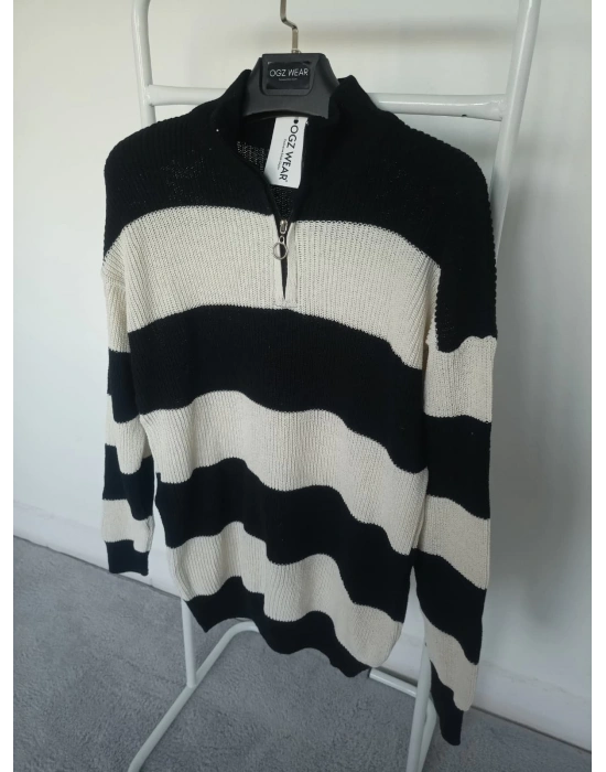 Siyah Beyaz Çizgili Selanik Örgü Yarım Femuar Detaylı Uzun Kollu Triko