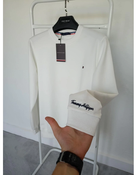 T.Hilfiger Beyaz Küçük Nakış Logo Detaylı Premium %100 Pamuklu Kumaş Uzun Kollu Sweat