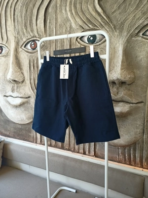 Ham Keten Lacivert Cepli Beli Lastikli & Bağcıklı Erkek Şort