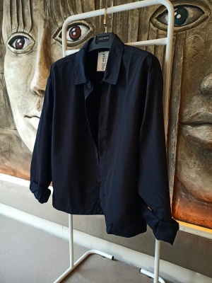 Siyah Premium Kumaş İnce Yazlık Düğme Detaylı Ceket