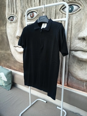 Siyah Premium Pamuklu Femuarlı Polo Yaka Örme Triko Tişört