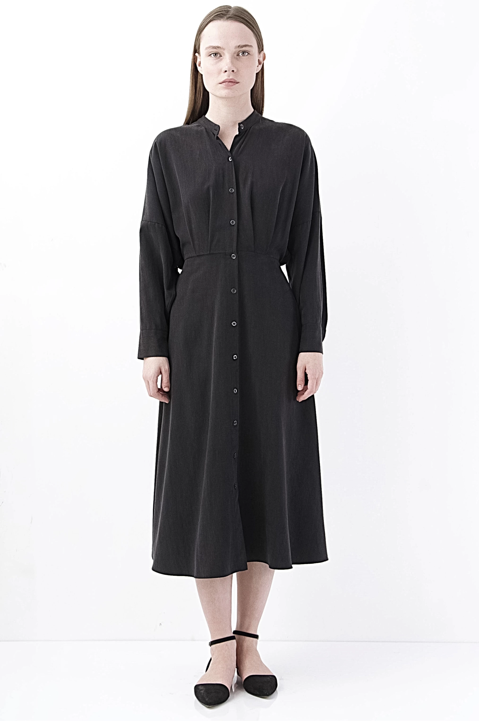 Elegant Siyah Düğmeli Midi Elbise
