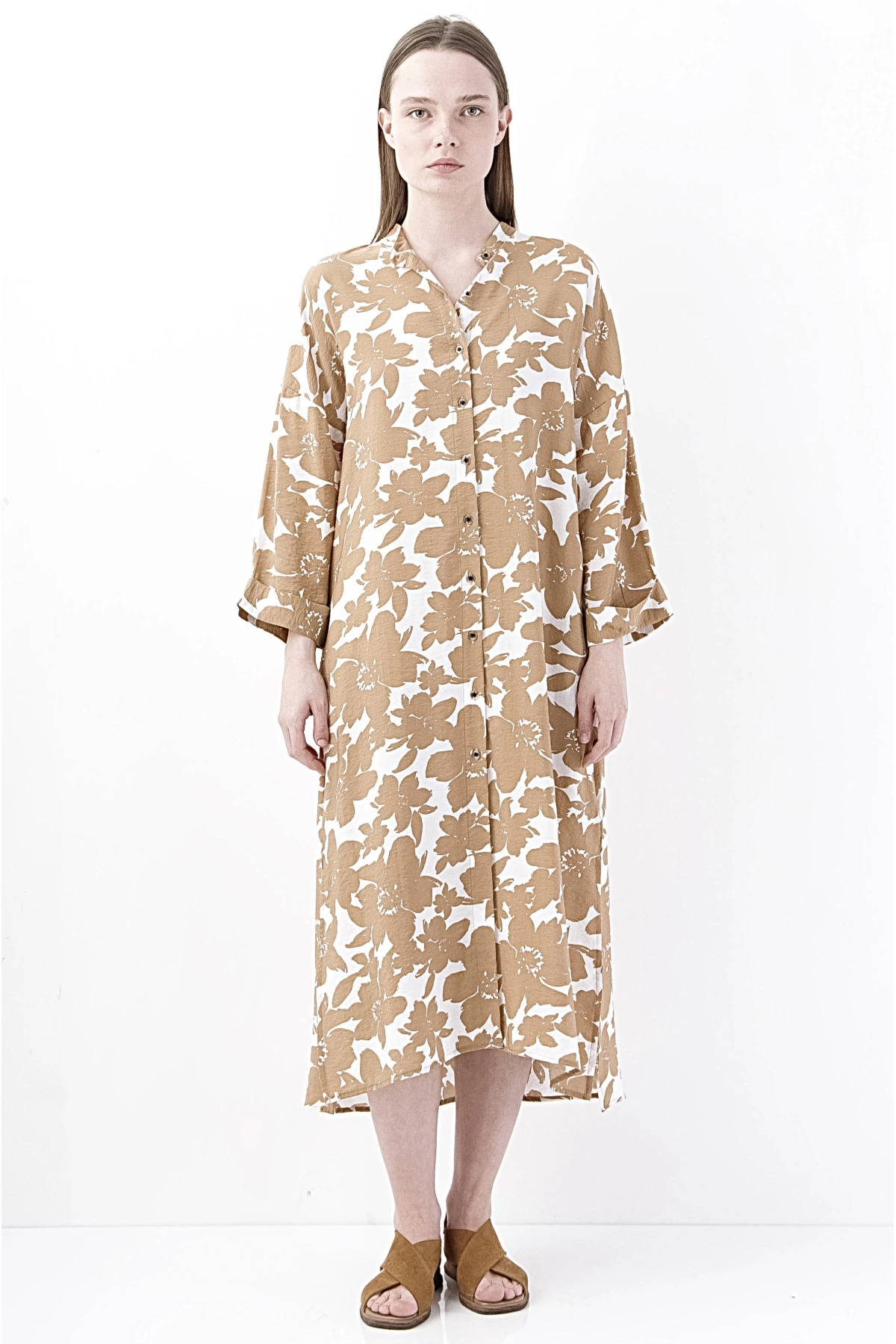 Bej Floral Desenli Yırtmaçlı Midi Elbise