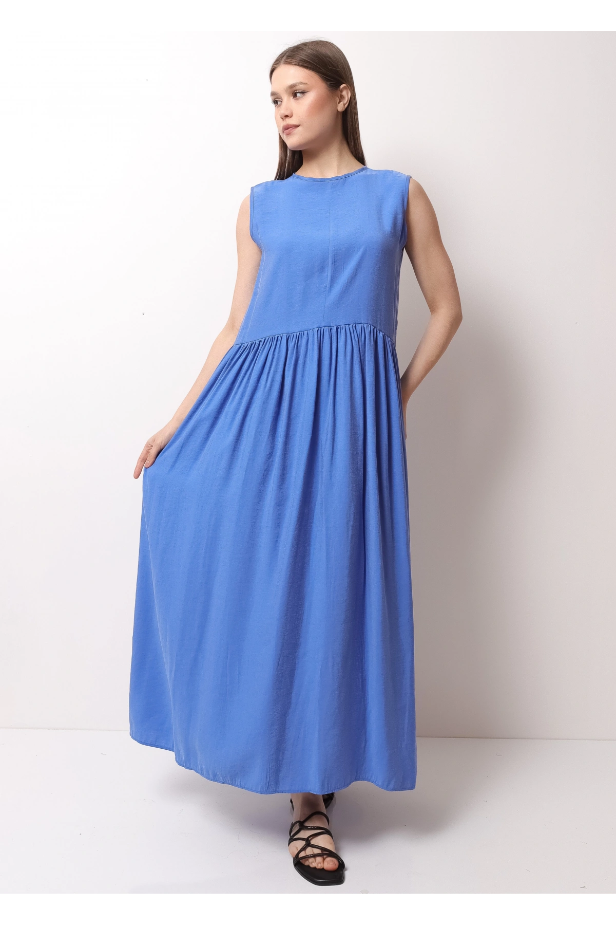 Mavi Sırtı Bağcıklı Kadın Midi Elbise