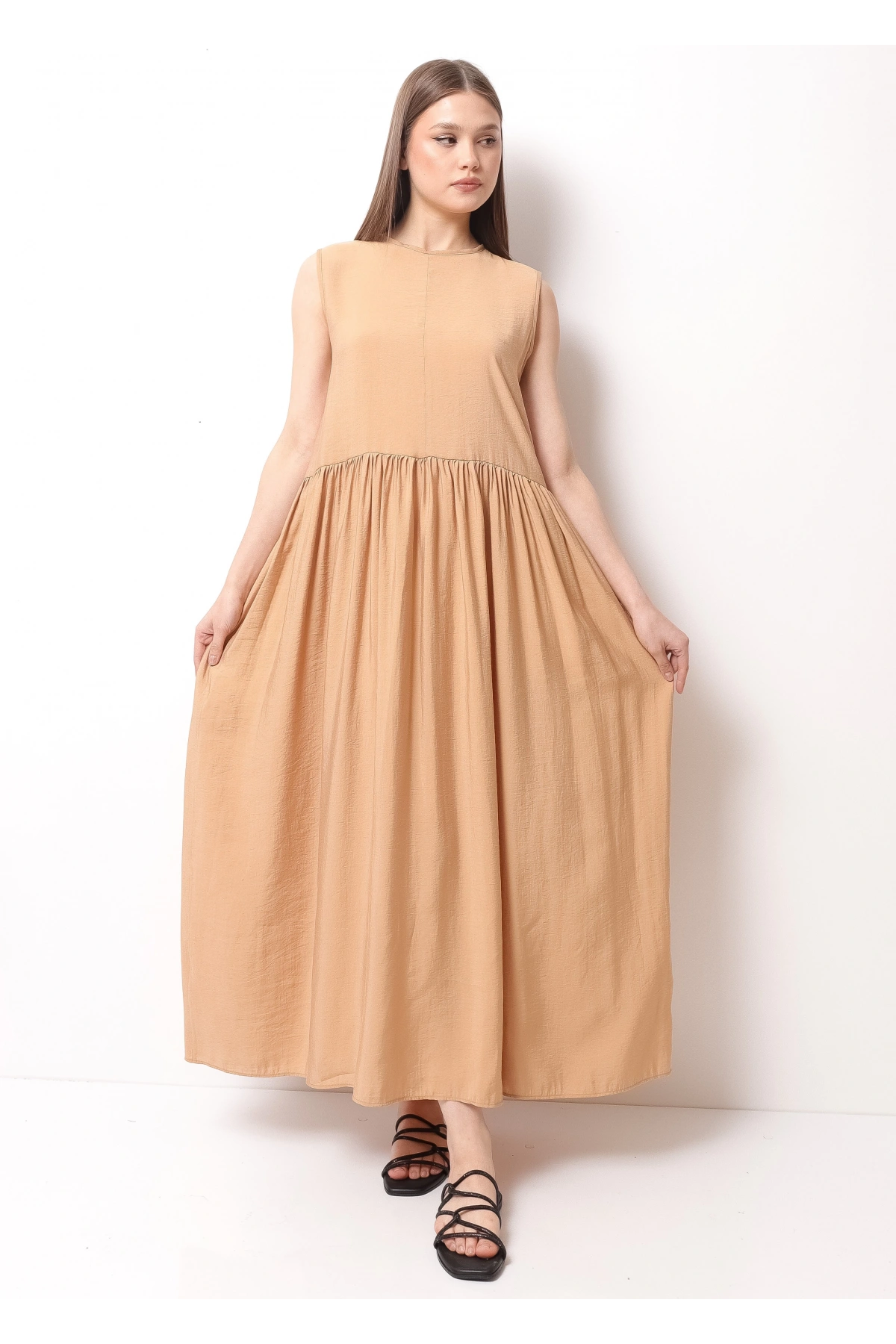 Bej Sırtı Bağcıklı Kadın Midi Elbise