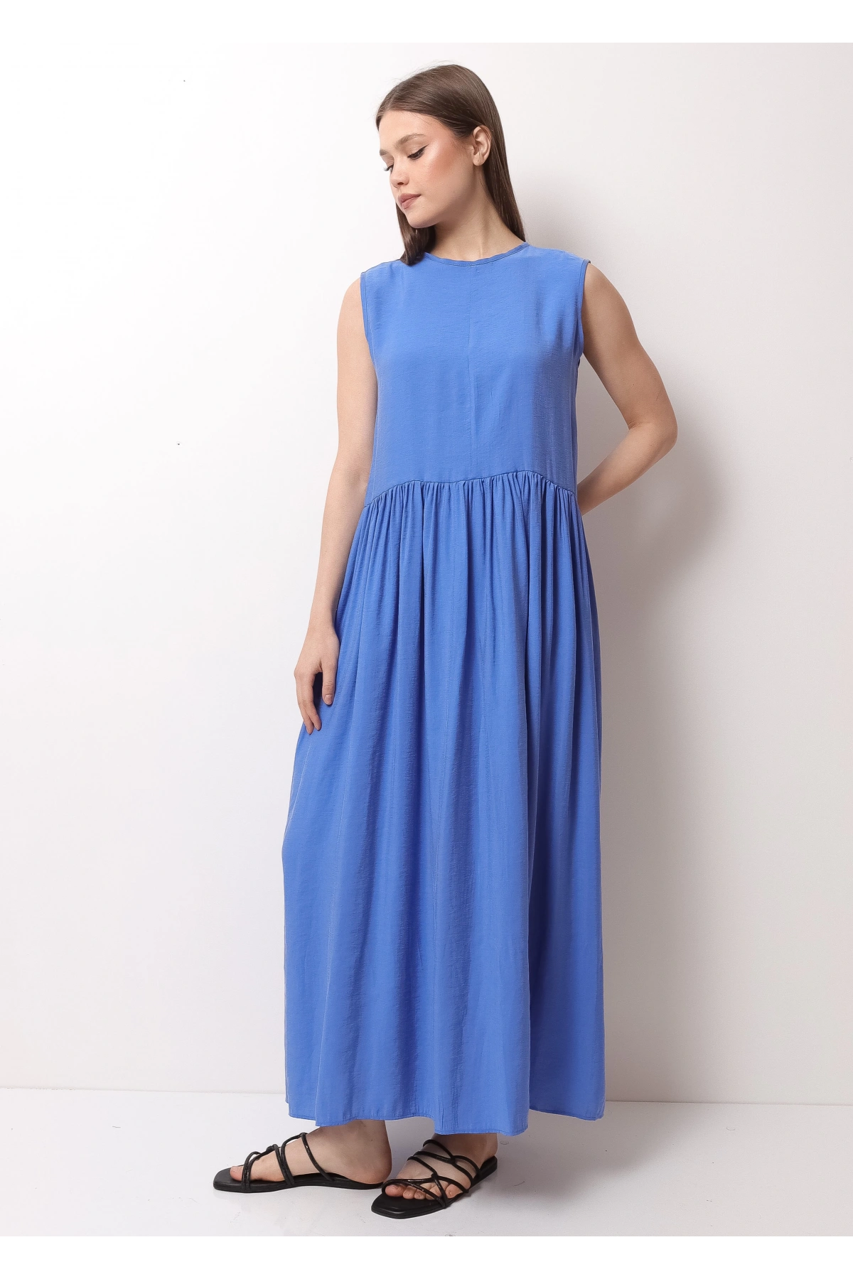 Mavi Sırtı Bağcıklı Kadın Midi Elbise
