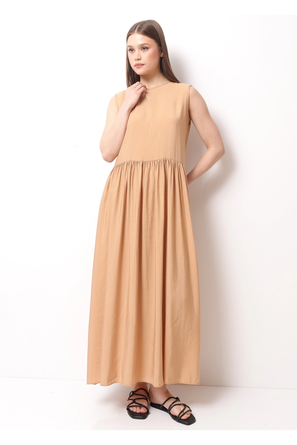 Bej Sırtı Bağcıklı Kadın Midi Elbise