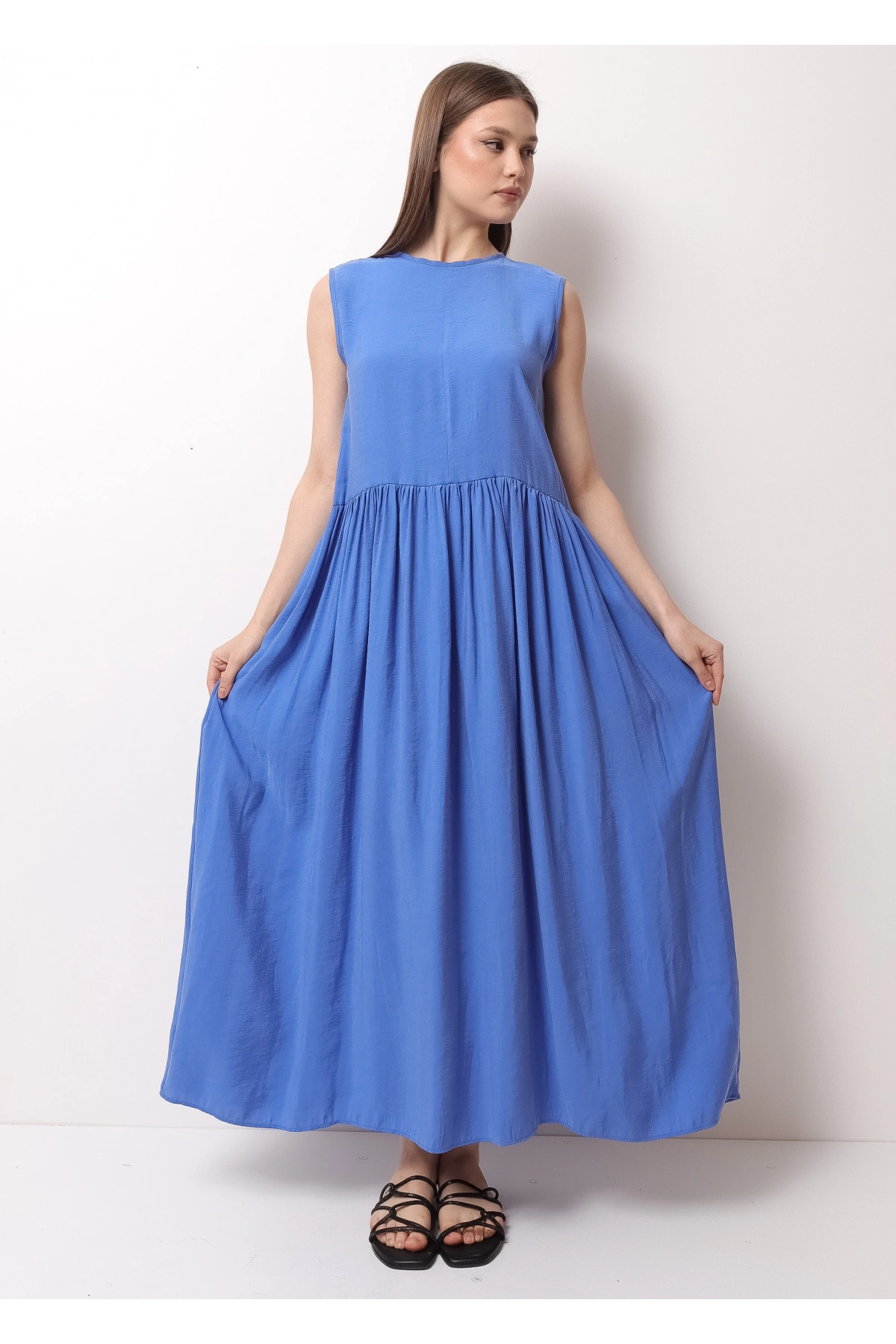Mavi Sırtı Bağcıklı Kadın Midi Elbise
