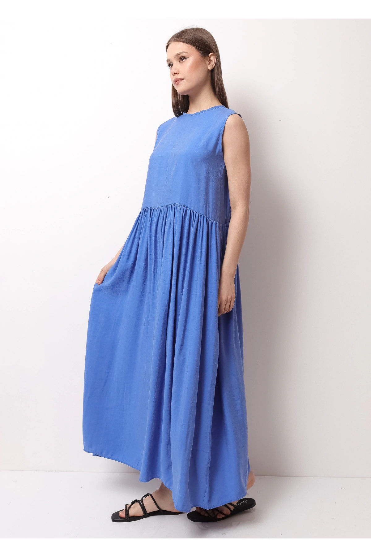 Mavi Sırtı Bağcıklı Kadın Midi Elbise