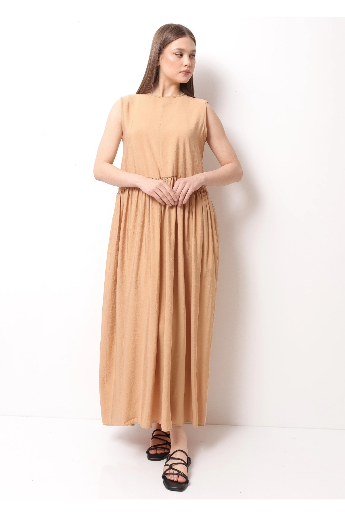 Bej Sırtı Bağcıklı Kadın Midi Elbise