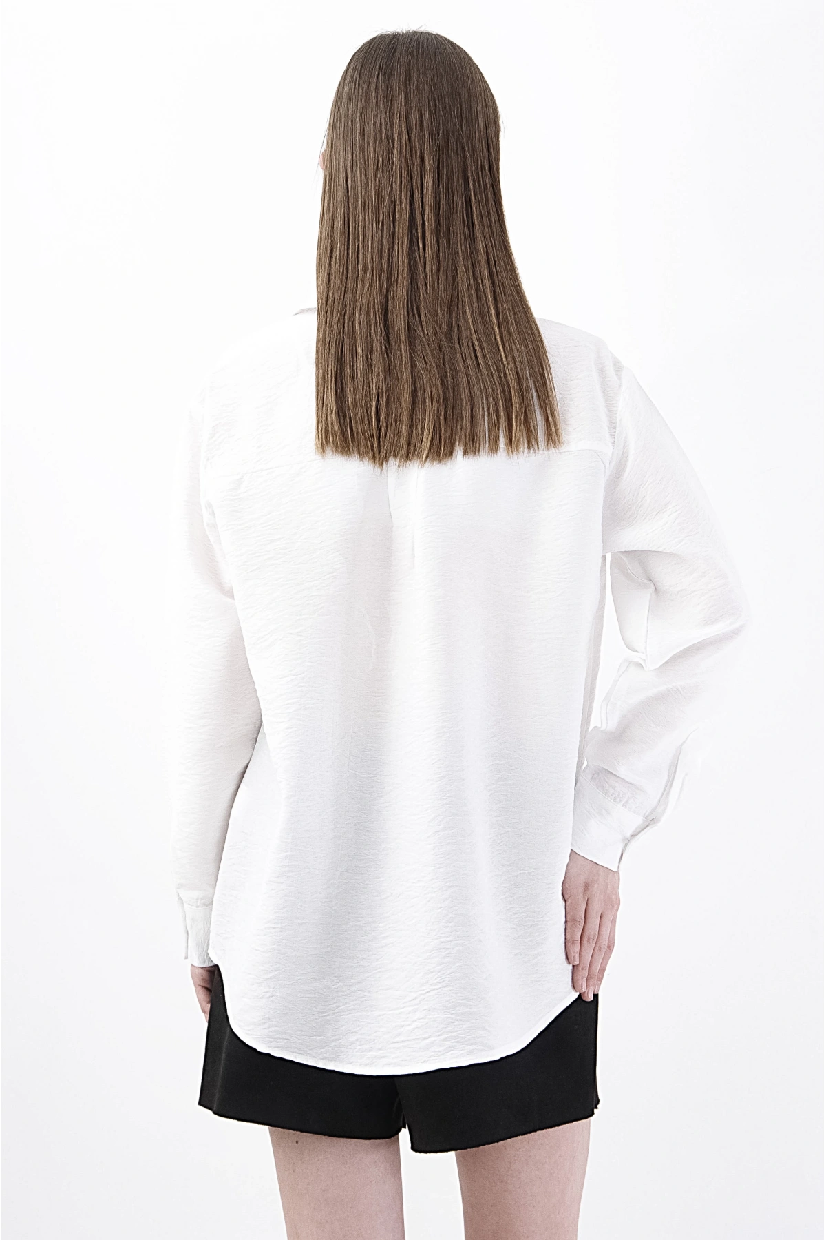 Kırmızı Çiçek Desenli Şık Viskon Beyaz Gömlek