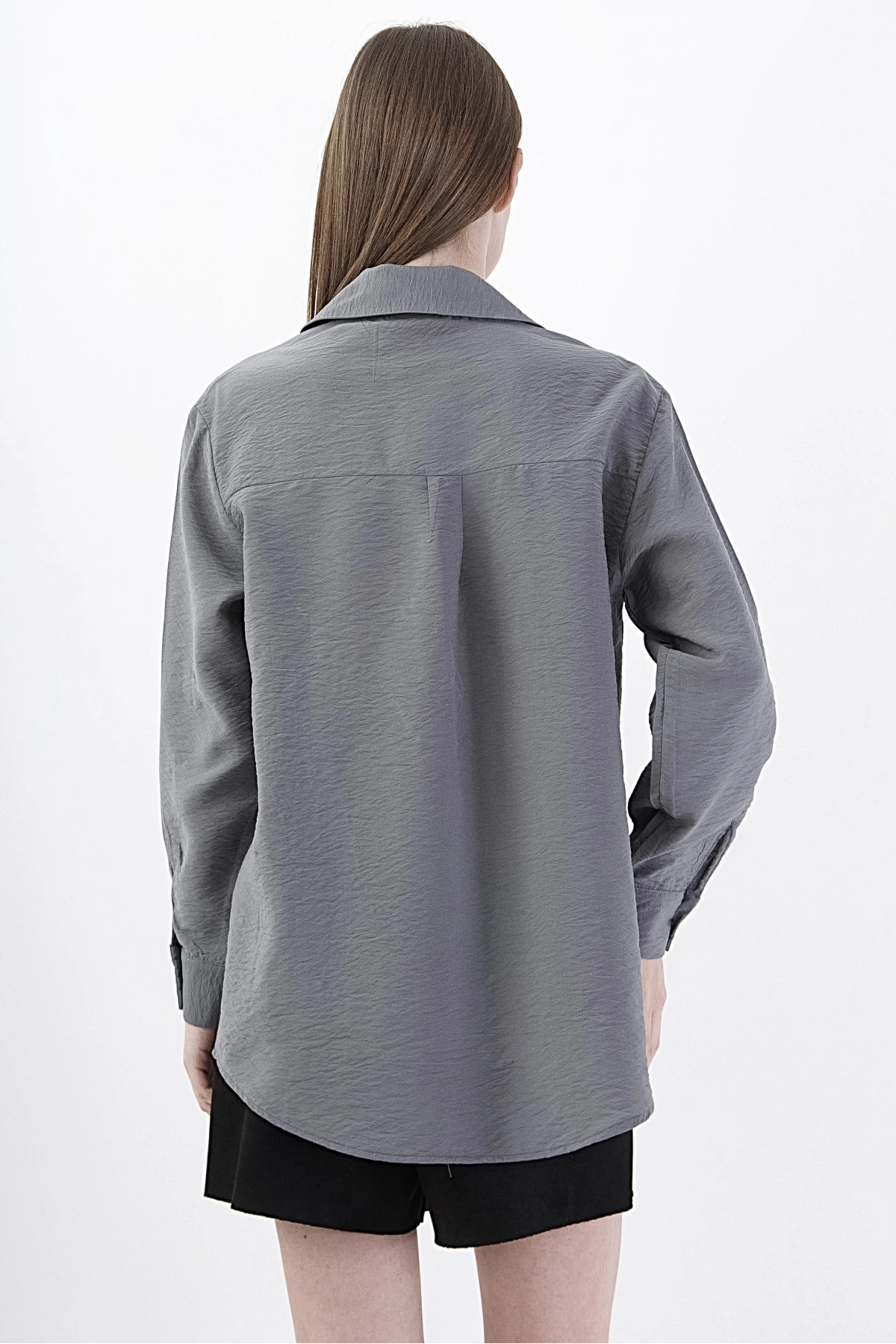 Gri Çiçek Desenli Şık Viskon Gömlek Kadın