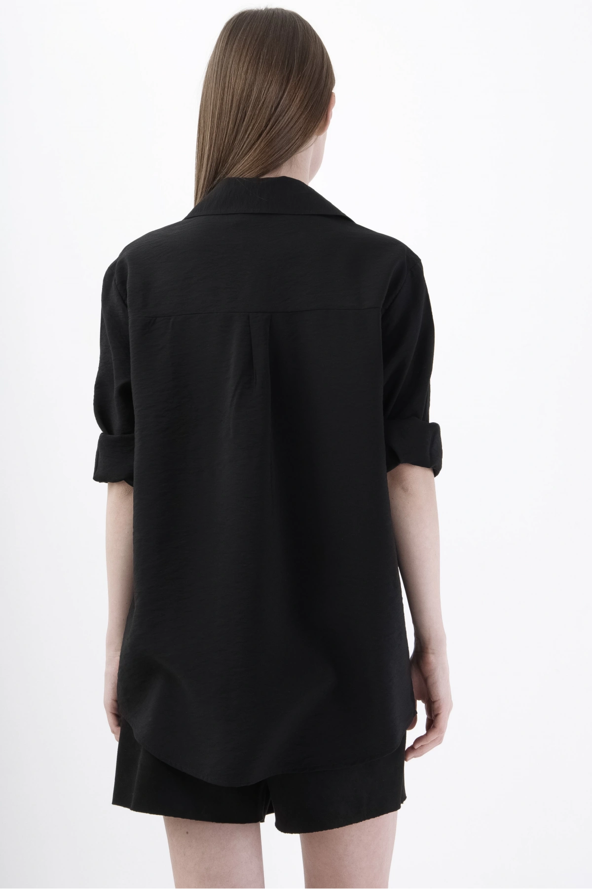 Siyah Çiçek Desenli Şık Viskon Gömlek Kadın