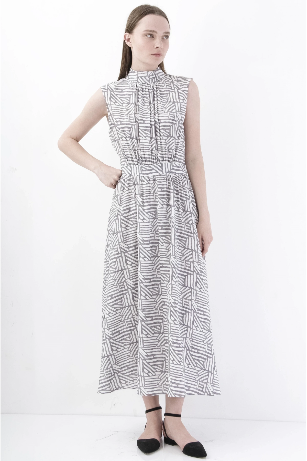 Şık Elegant Beyaz-Gri Kolsuz Midi Elbise