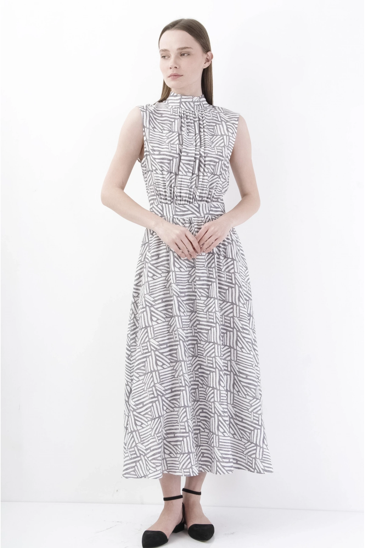 Şık Elegant Beyaz-Gri Kolsuz Midi Elbise