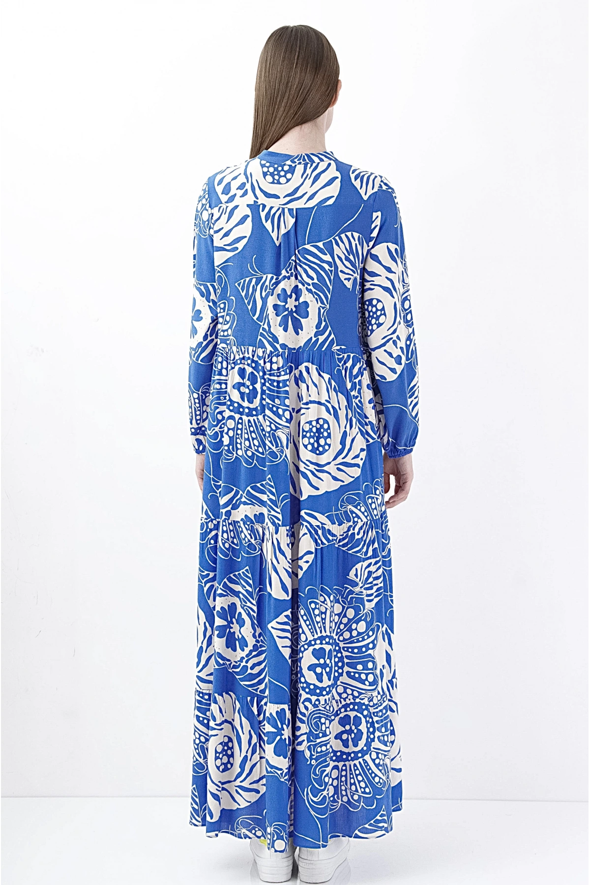 Beyaz-Mavi Desenli Maxi Elbise Viskon