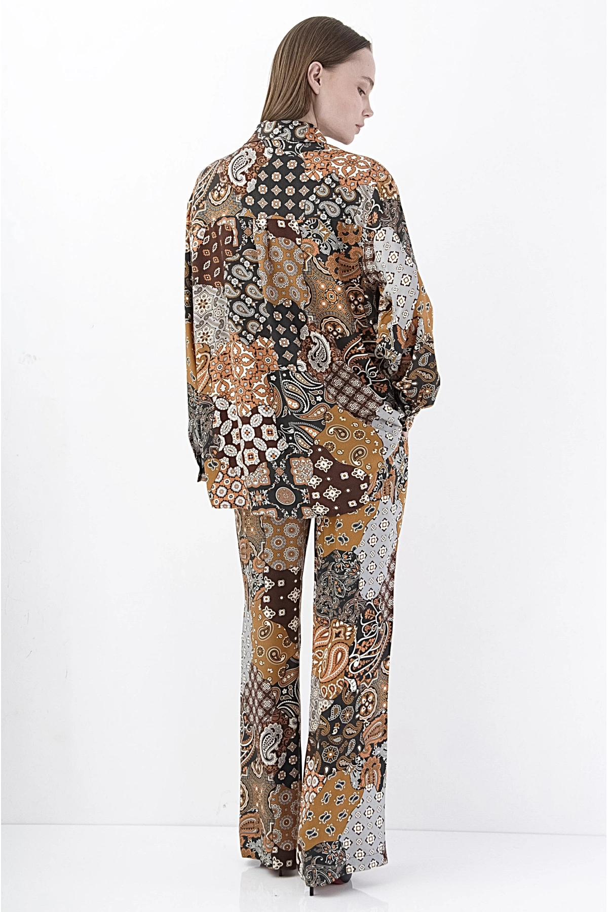 Kahve Tonlu Desenli Şık Alt Üst Takım