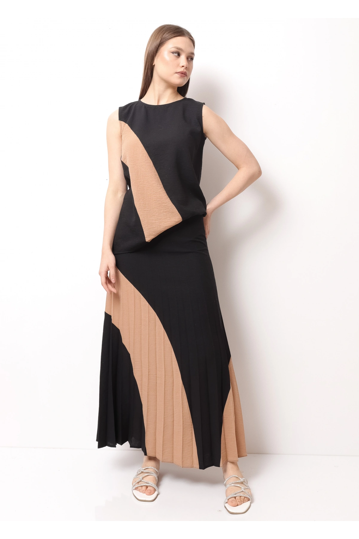 Siyah Bej Kadın Etek Takım