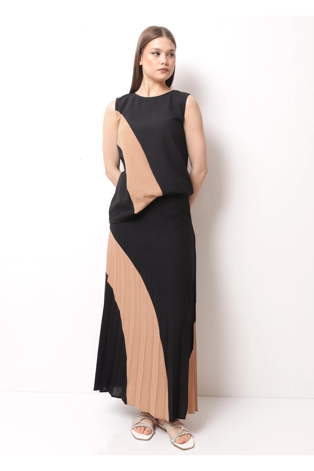 Siyah Bej Kadın Etek Takım