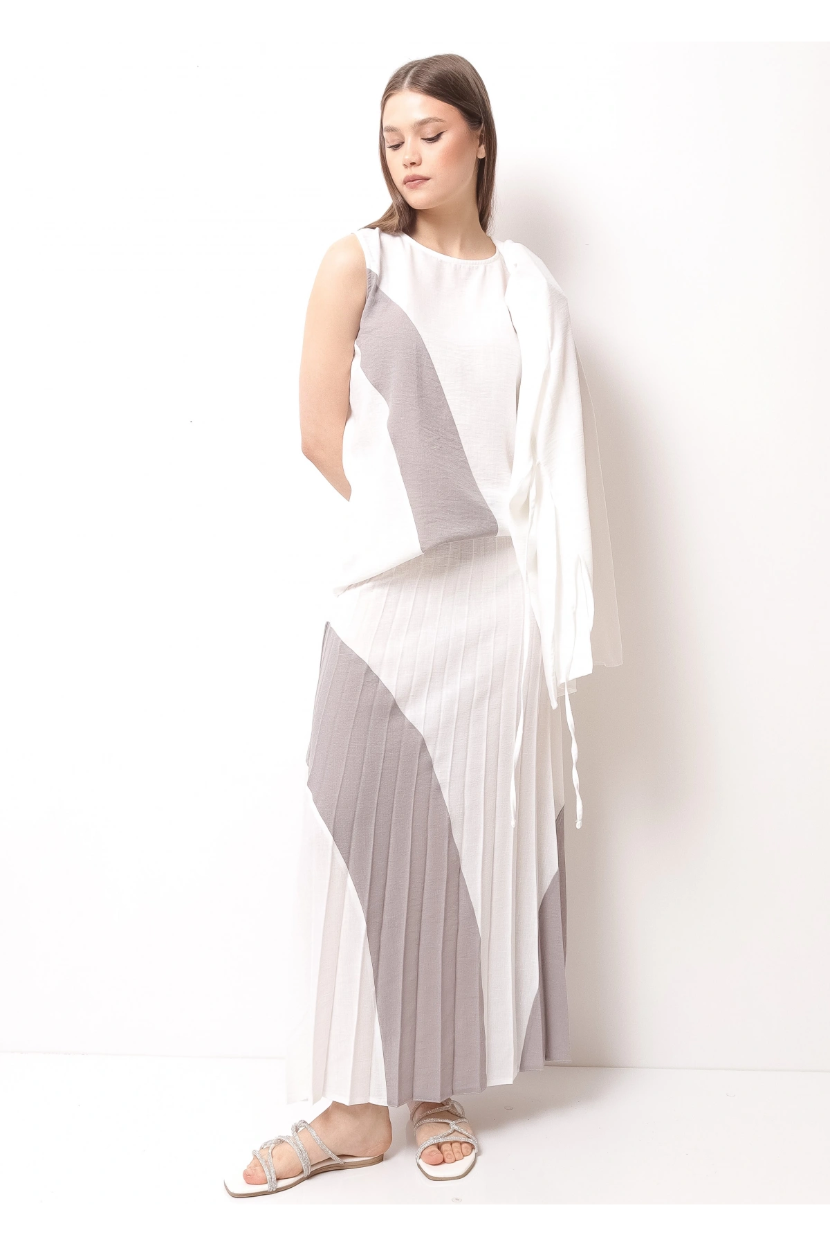 Beyaz Gri Kadın Etek Takım