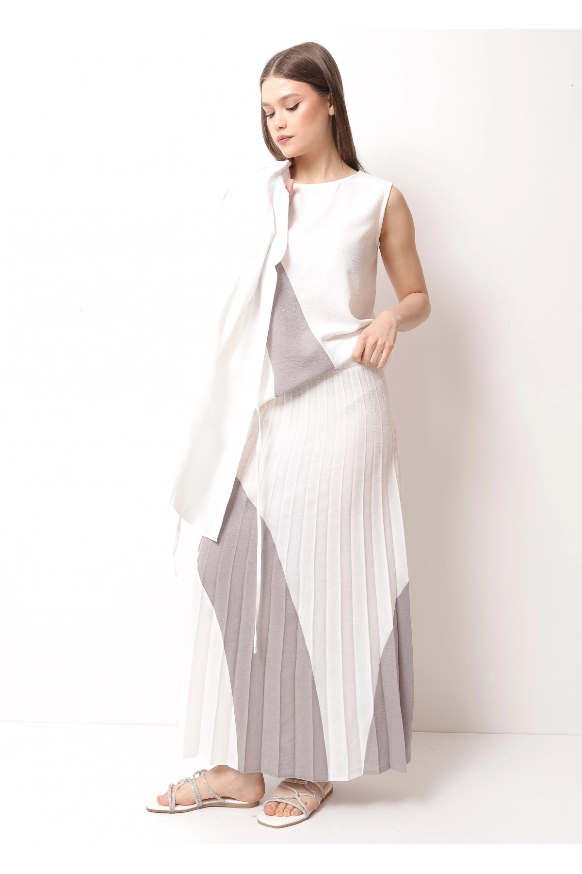 Beyaz Gri Kadın Etek Takım