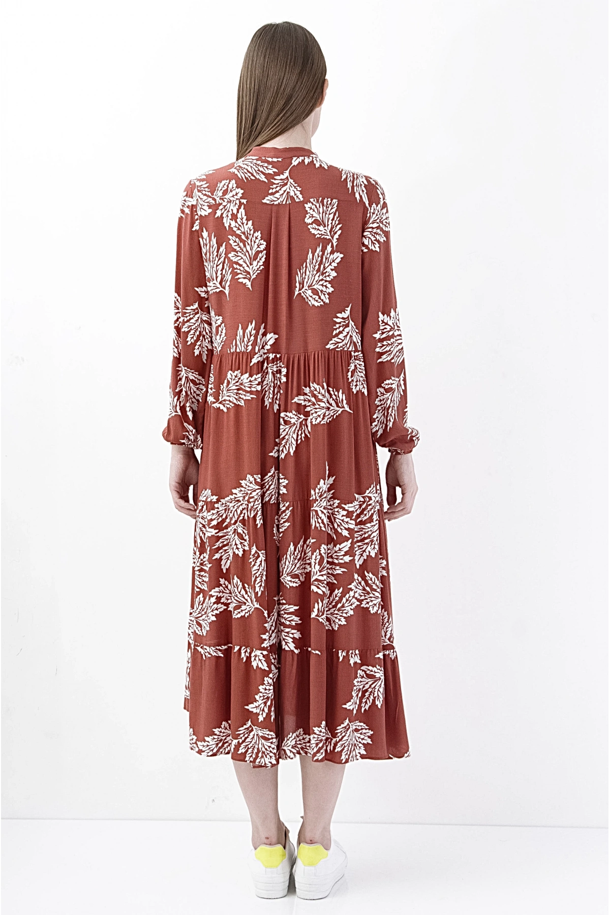 Ruhani Koyu Kırmızı Yaprak Desenli Midi Elbise