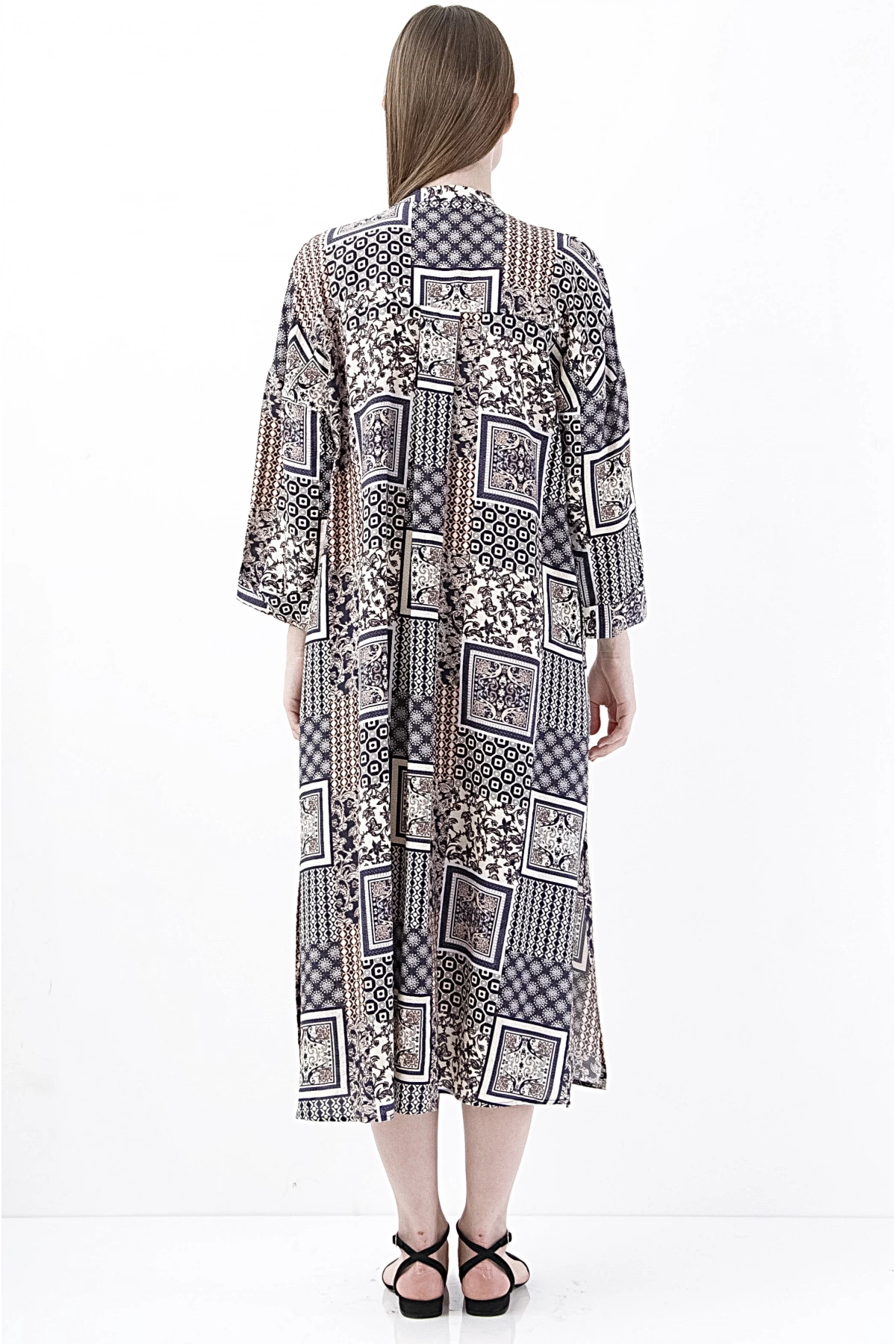 Patchwork Desenli Yırtmaçlı Midi Elbise