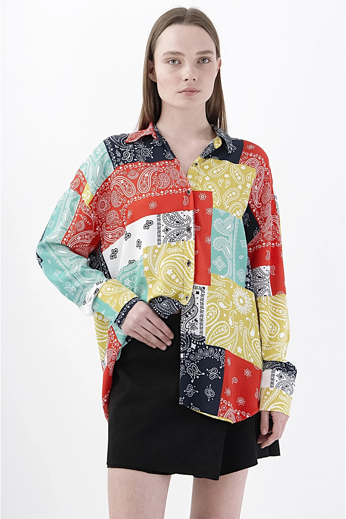 Kadın Renkli Viskon Gömlek Şık Desenli