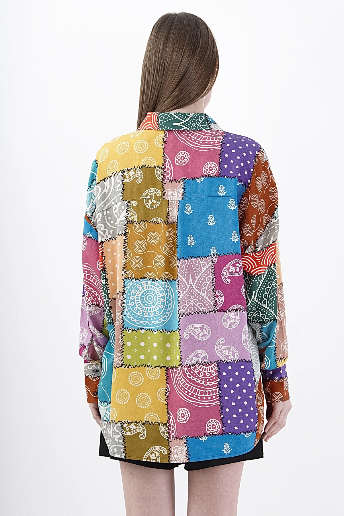 Kadın Renkli Desenli Viskon Gömlek Şık