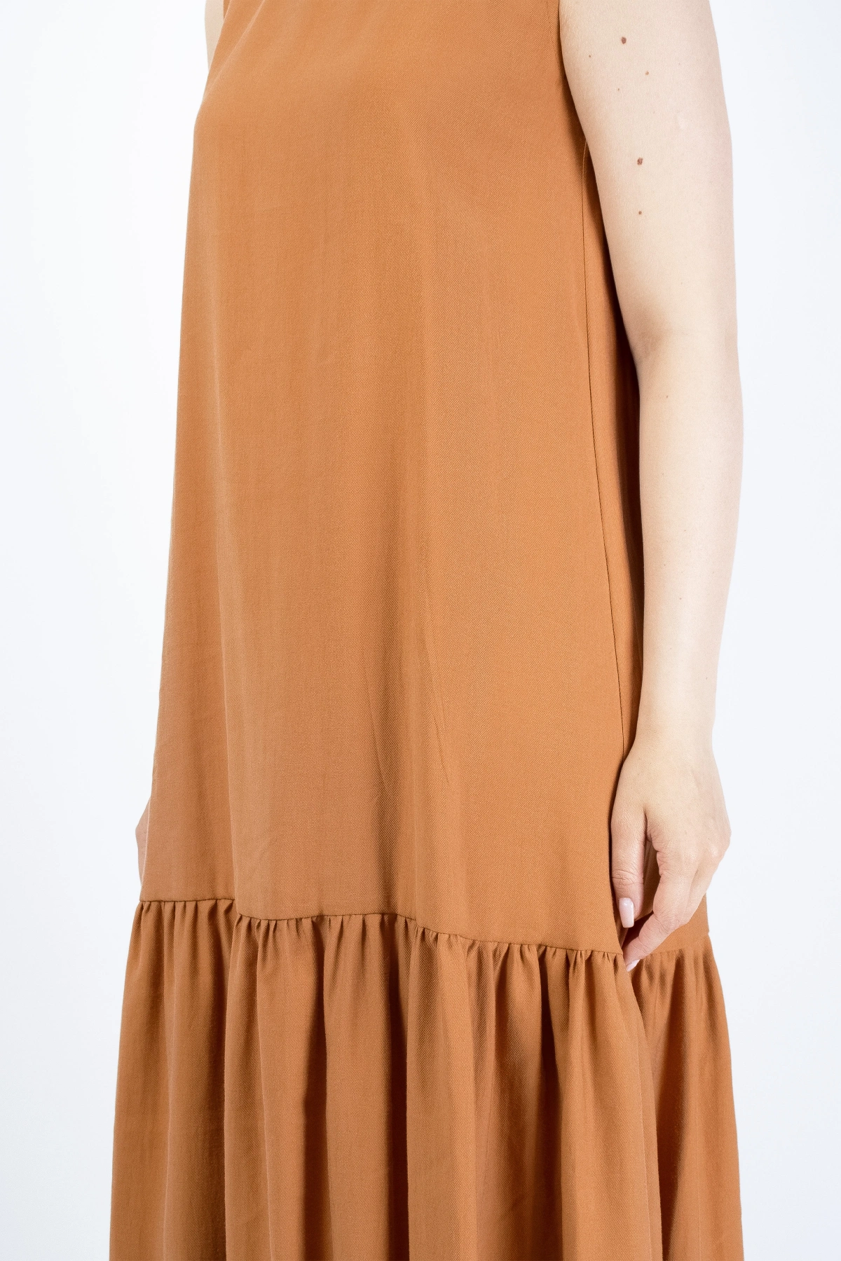 Tarçın Rengi Volanlı Kadın Midi Elbise