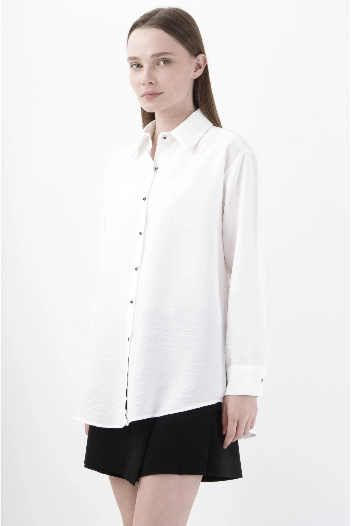 Beyaz Şık Uzun Kollu Viskon Kadın Gömlek