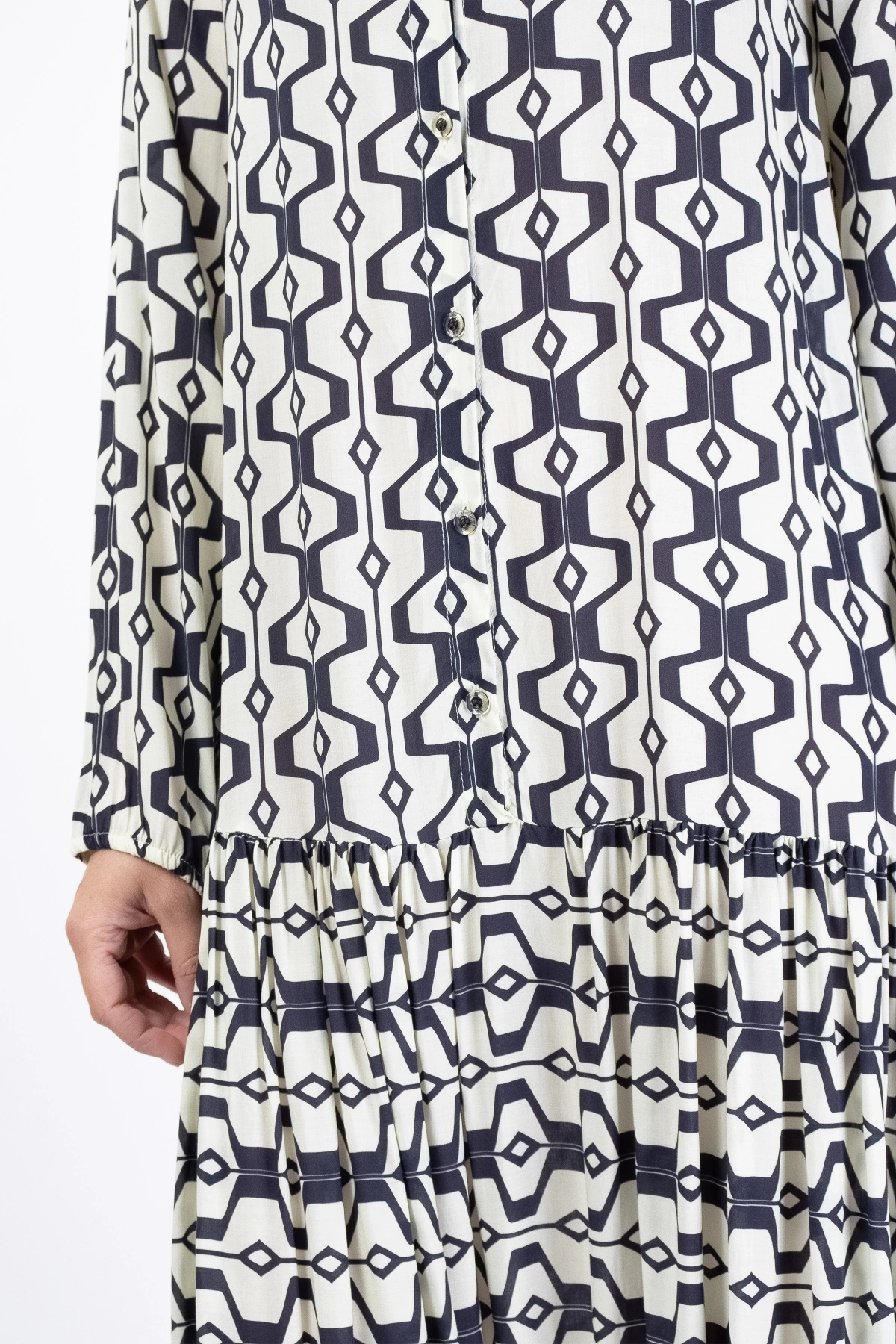 Siyah Beyaz Düğmeli Kadın Midi Elbise