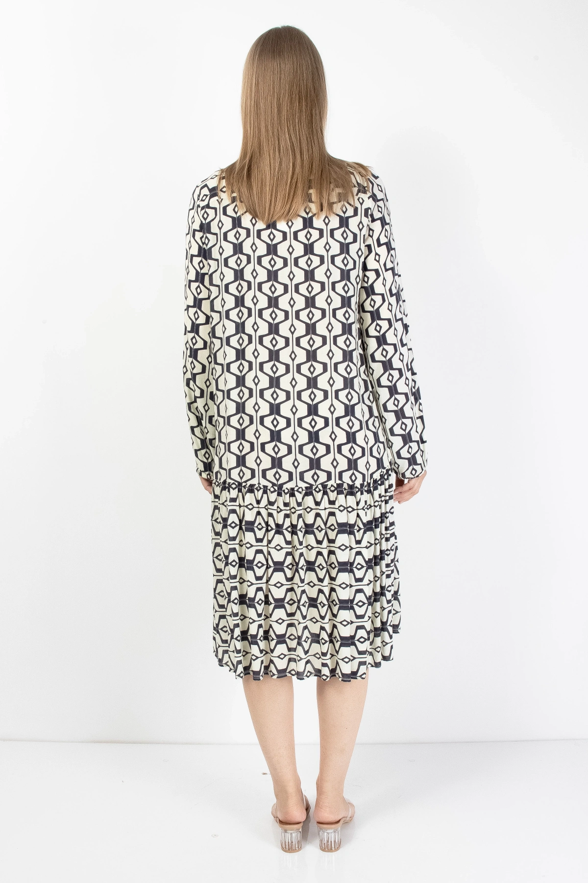 Siyah Beyaz Düğmeli Kadın Midi Elbise